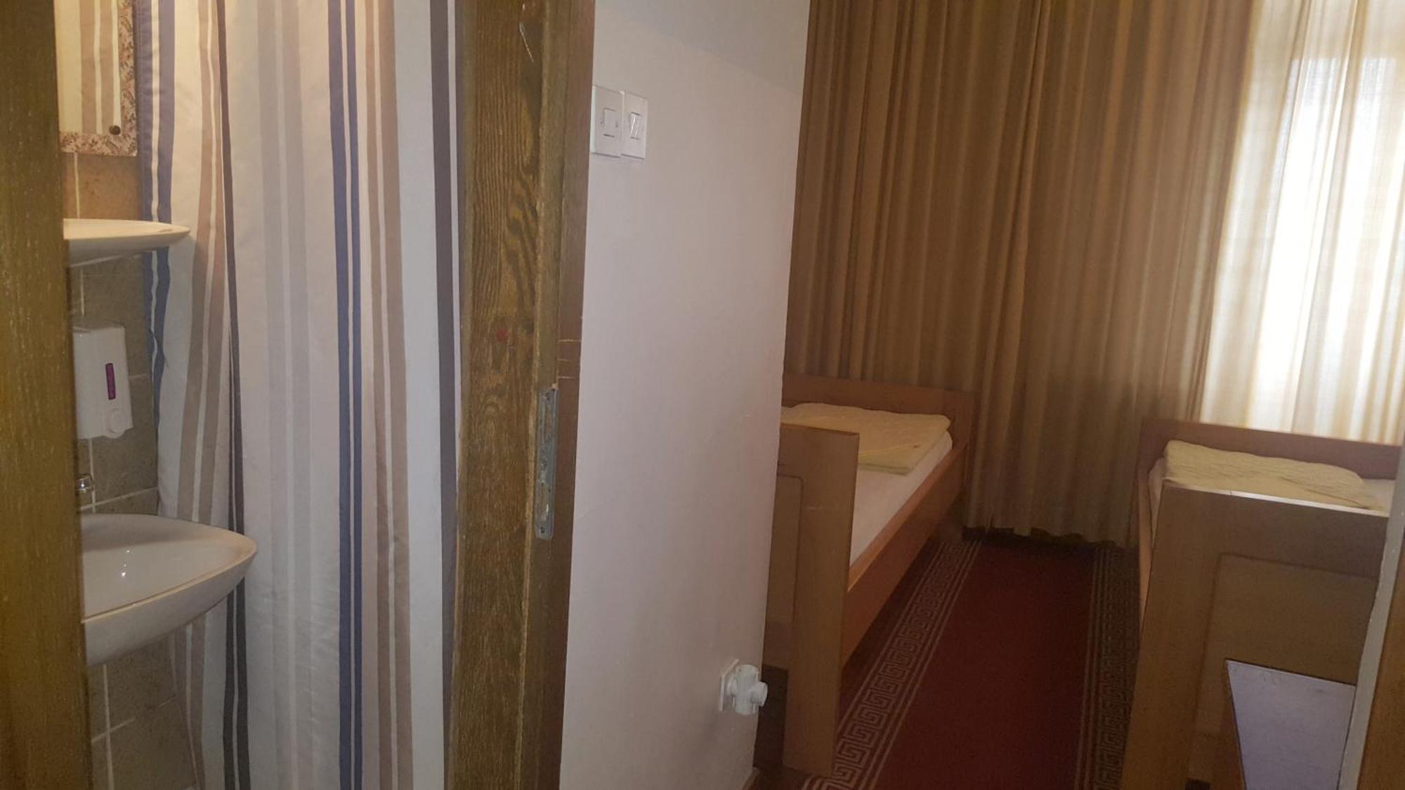 Eenpersoonskamer met Eigen Badkamer