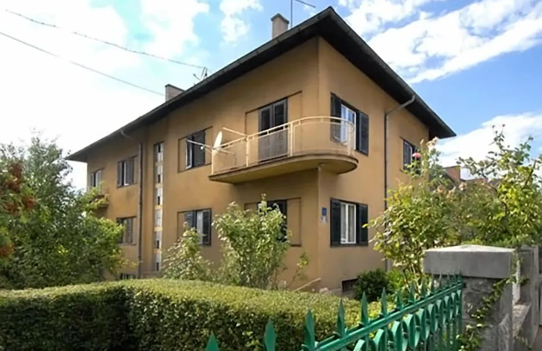 Angela Classic Rooms & Apartments-1