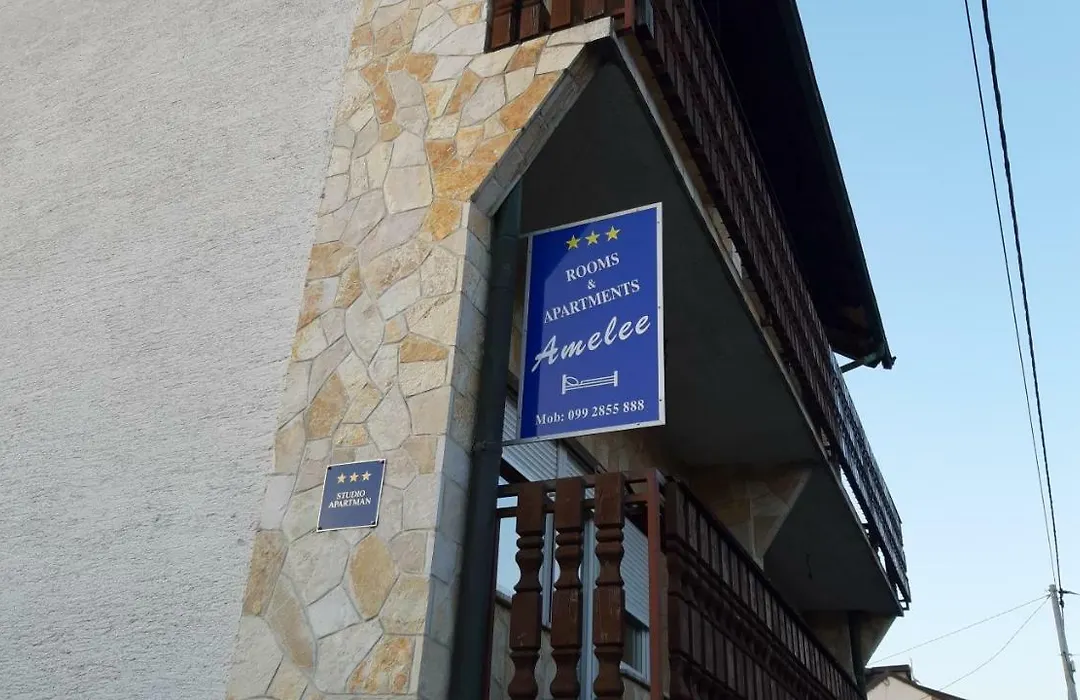 Rooms & Apartments Amelee-1