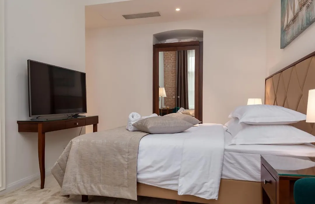 Luxury Rooms Tilia-1