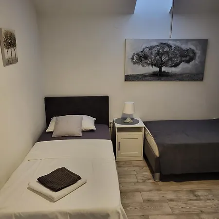 Guest House Lucija-3