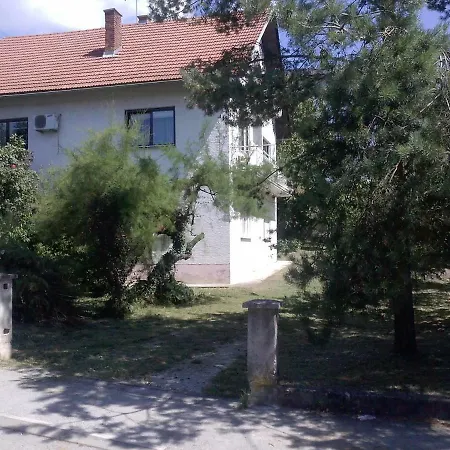 Random Room-3